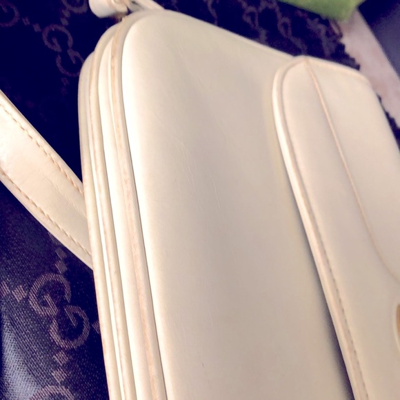 Authentic Crossbody/Shoulder Leather Bag Gucci. - Picture 7 of 15